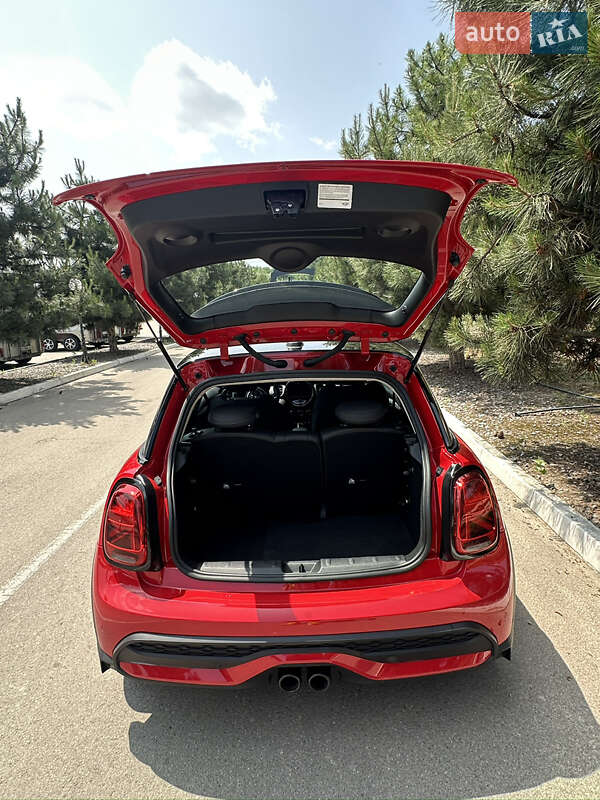 Хетчбек MINI Hatch 2023 в Києві