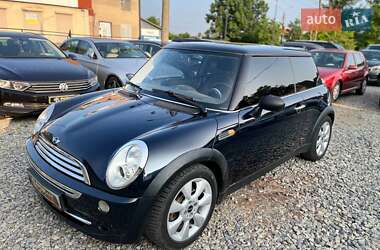 Хэтчбек MINI Hatch 2005 в 