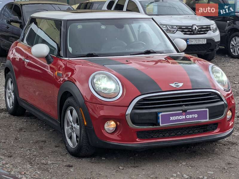 Хетчбек MINI Hatch 2015 в Києві