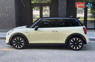 Хетчбек MINI Hatch 2019 в 