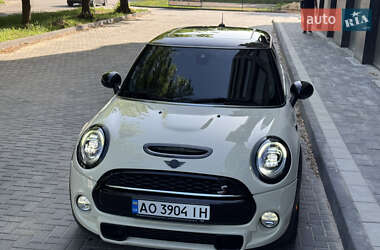 Хетчбек MINI Hatch 2019 в 