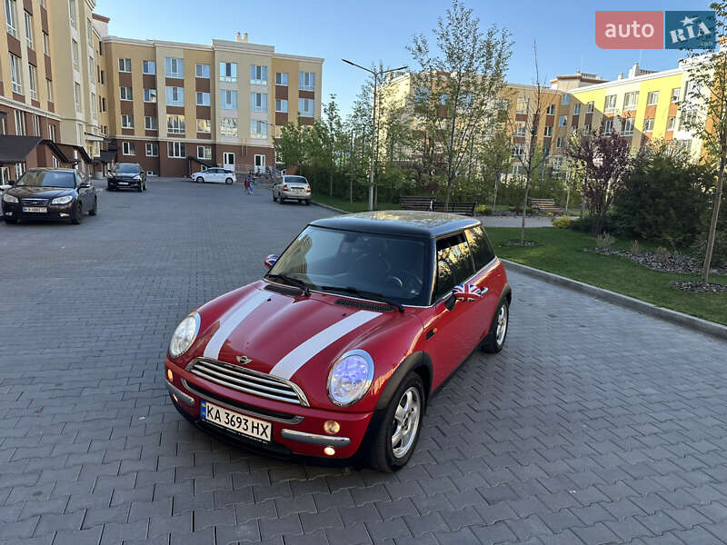 Хэтчбек MINI Hatch 2003 в 