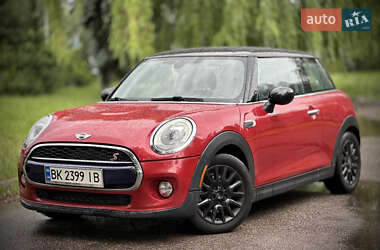 Хетчбек MINI Hatch 2015 в 