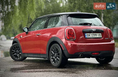 Хетчбек MINI Hatch 2015 в 