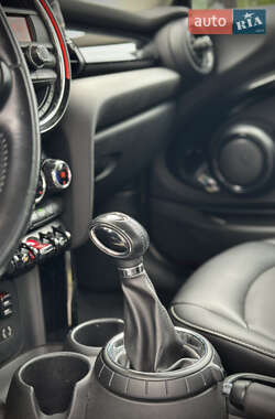 Хетчбек MINI Hatch 2015 в 