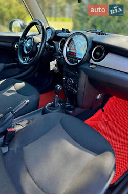 Хетчбек MINI Hatch 2012 в 