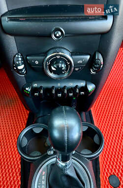 Хетчбек MINI Hatch 2012 в 
