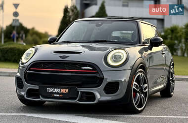 Хэтчбек MINI Hatch 2018 в 
