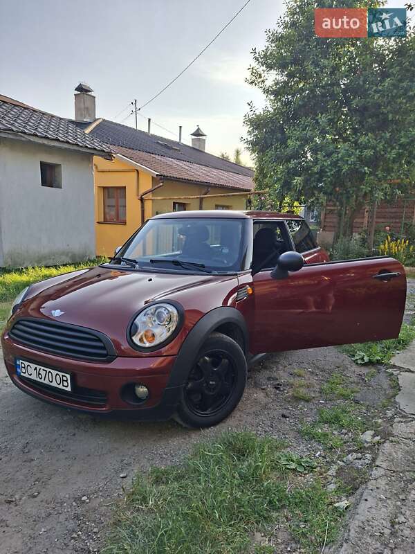 Хэтчбек MINI Hatch 2008 в 