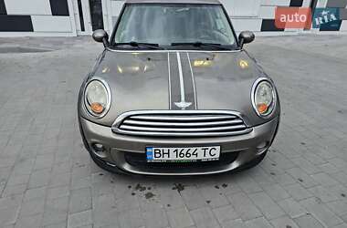 Хетчбек MINI Hatch 2011 в 