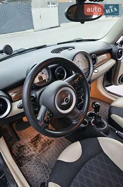 Хетчбек MINI Hatch 2011 в 