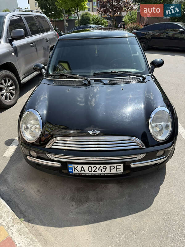 Хэтчбек MINI Hatch 2003 в 