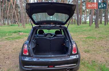Хэтчбек MINI Hatch 2005 в Ахтырке