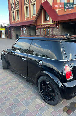 Хэтчбек MINI Hatch 2006 в 