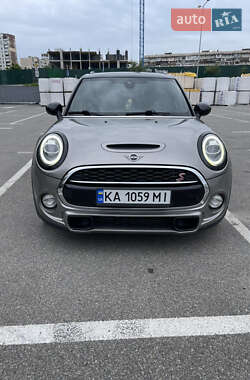 Хетчбек MINI Hatch 2019 в 