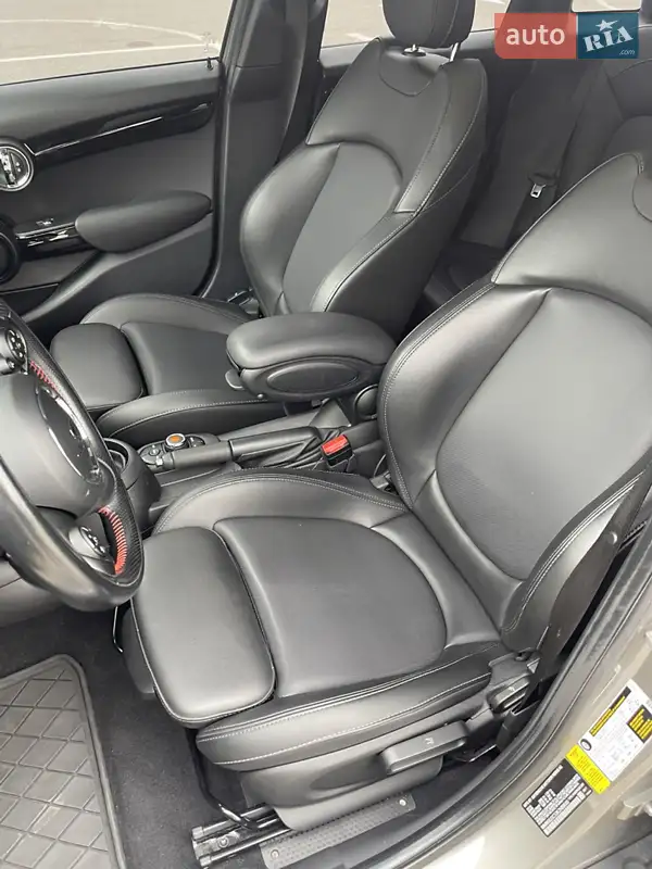 MINI Hatch 2019 VIN WMWXU3C53K2H88680 фото оголошення 11 з 55