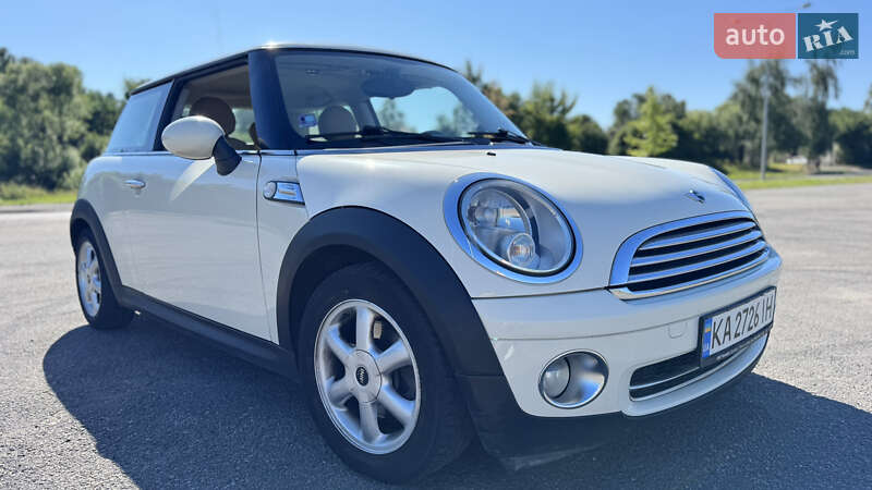 Хетчбек MINI Hatch 2008 в Львові