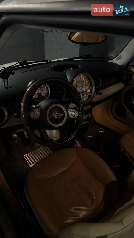Хетчбек MINI Hatch 2008 в Львові
