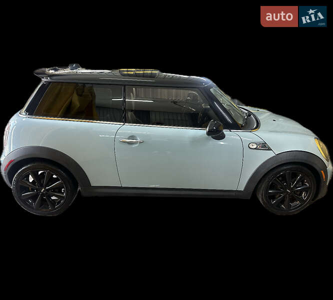 Хетчбек MINI Hatch 2013 в Києві