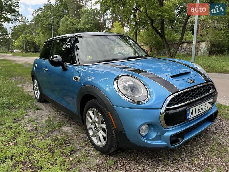 Хетчбек MINI Hatch 2015 в Києві