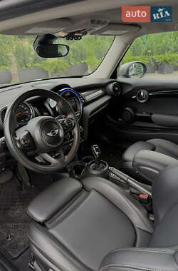 Хетчбек MINI Hatch 2019 в 