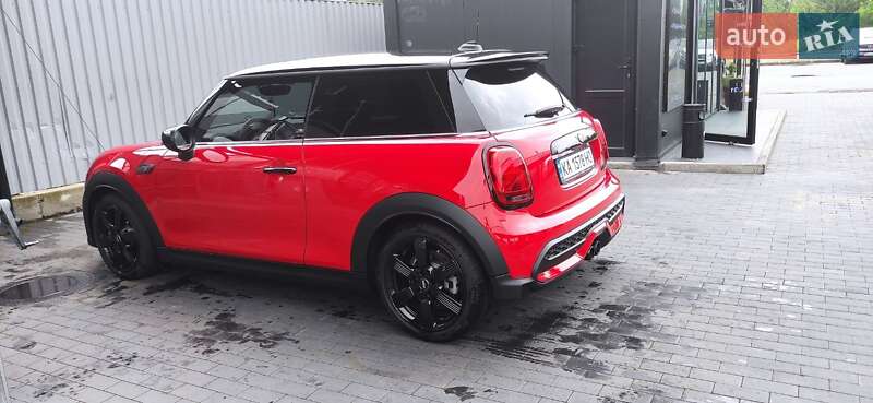 Хетчбек MINI Hatch 2022 в Києві