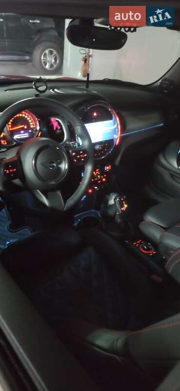 Хетчбек MINI Hatch 2022 в Києві