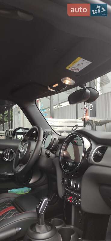 Хетчбек MINI Hatch 2022 в Києві
