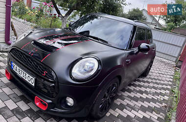 Хетчбек MINI Hatch 2017 в 