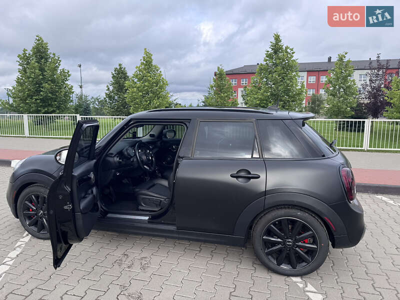 Хетчбек MINI Hatch 2017 в Києві фото 16 Хетчбек MINI Hatch 2017 в Києві