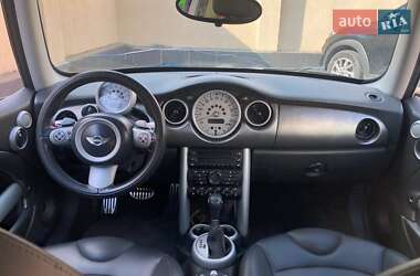 Хэтчбек MINI Hatch 2005 в 