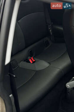 Хэтчбек MINI Hatch 2010 в 