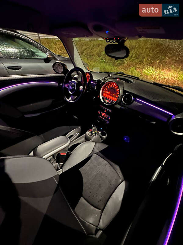 Хетчбек MINI Hatch 2010 в Києві