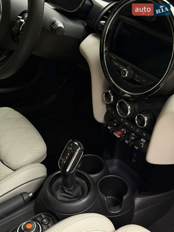Хетчбек MINI Hatch 2020 в Рівному