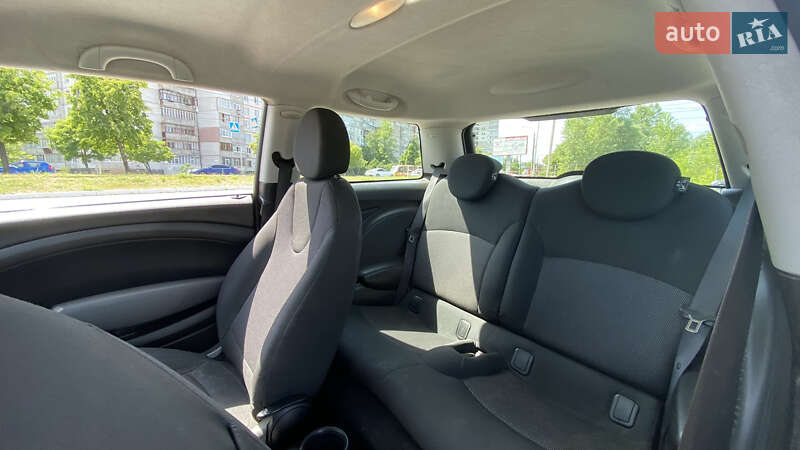 Хетчбек MINI Hatch 2009 в Львові