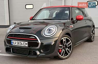 Хетчбек MINI Hatch 2019 в 
