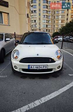 Хэтчбек MINI Hatch 2010 в 