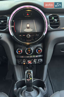 Хэтчбек MINI Hatch 2021 в 