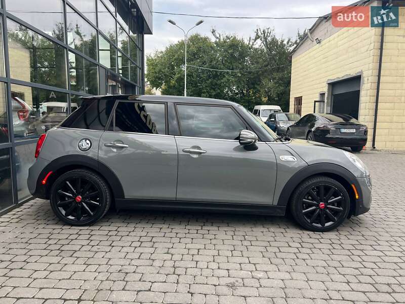 Хэтчбек MINI Hatch 2017 в Ивано-Франковске фото 8 Хэтчбек MINI Hatch 2017 в Ивано-Франковске
