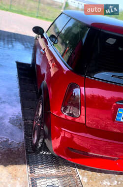 Хетчбек MINI Hatch 2002 в 