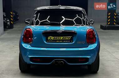 Хэтчбек MINI Hatch 2015 в Черновцах