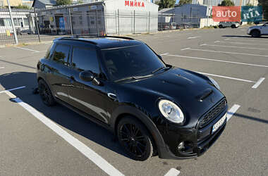 Хетчбек MINI Hatch 2015 в 