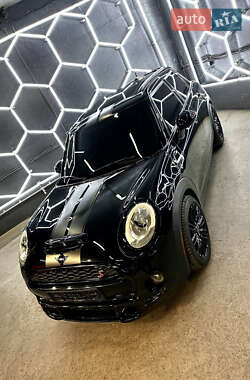 Хетчбек MINI Hatch 2015 в 