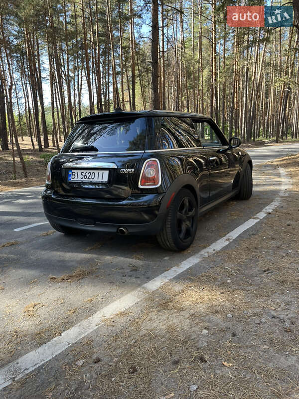 Хетчбек MINI Hatch 2010 в Полтаві