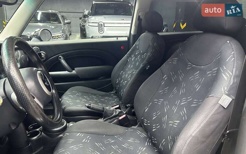 Хетчбек MINI Hatch 2005 в Чернівцях фото 9 Хетчбек MINI Hatch 2005 в Чернівцях