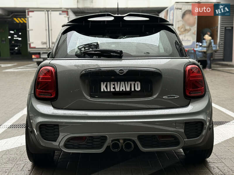 Хэтчбек MINI Hatch 2018 в Киеве