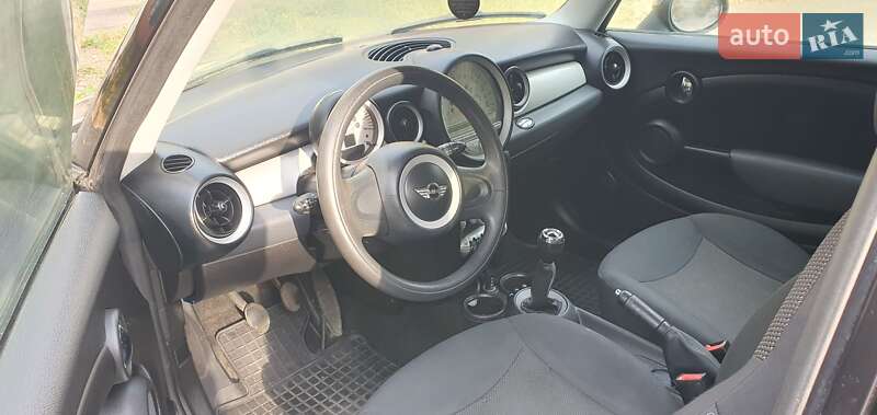 Хетчбек MINI Hatch 2010 в Дніпрі