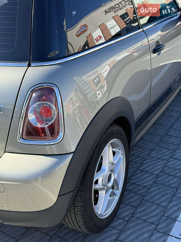 Хэтчбек MINI Hatch 2010 в Львове фото 10 Хэтчбек MINI Hatch 2010 в Львове