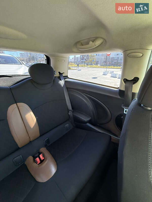 Хэтчбек MINI Hatch 2010 в Львове фото 27 Хэтчбек MINI Hatch 2010 в Львове