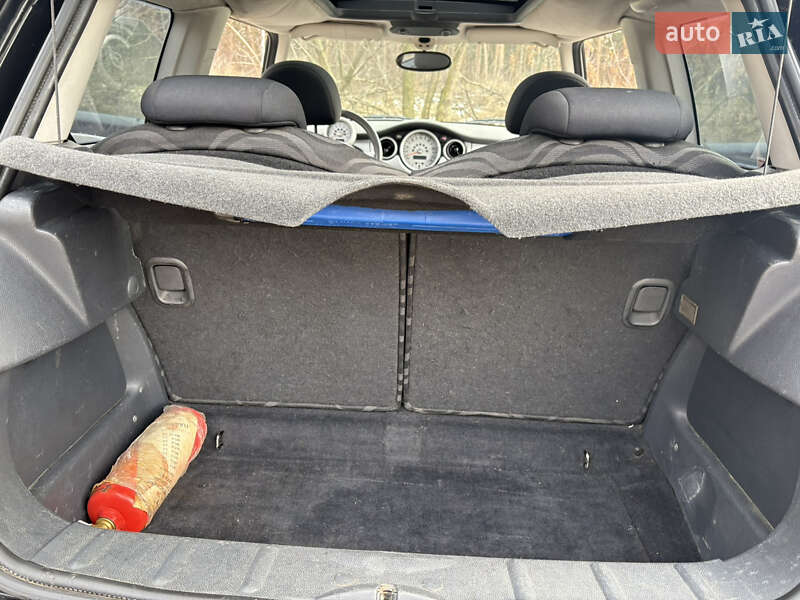 Хэтчбек MINI Hatch 2001 в Ужгороде